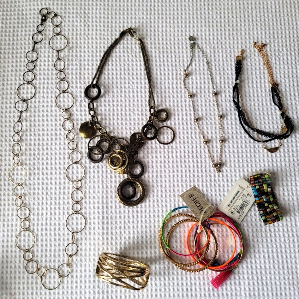 Lot of Jewelry